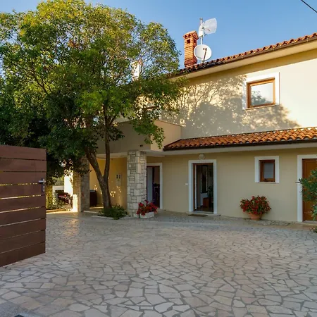 Agneza By Interhome Rakalj